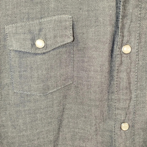 Joe's Jeans "The Shirt" grey long sleeve, pearl button snaps , size M - Picture 3 of 8